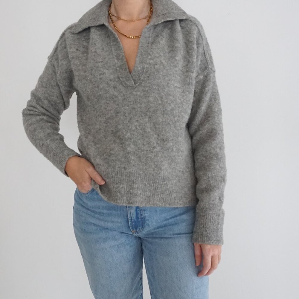 Abercrombie & Fitch Gray V-Neck Collared Wool Blend Sweater